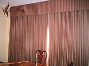 Valance With Box Pleats And Drapes